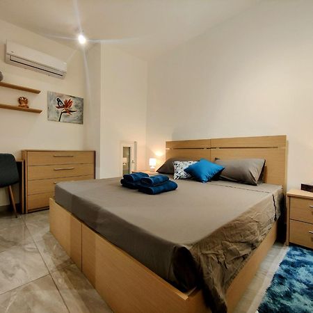 Al-Andalus, Chic Central Rooms Вікторія Екстер'єр фото