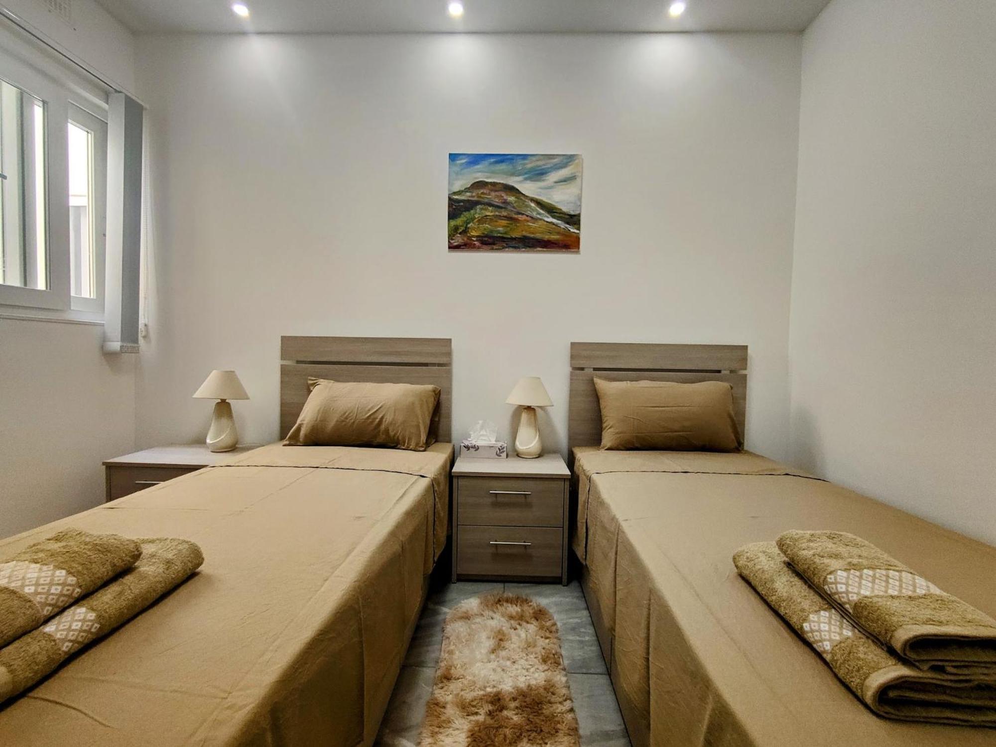 Al-Andalus, Chic Central Rooms Вікторія Екстер'єр фото